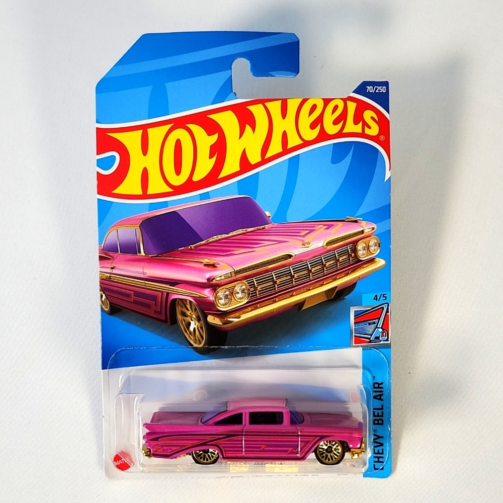 Hot wheels - Mattel -  miniature car - '59 Chevy Impala
